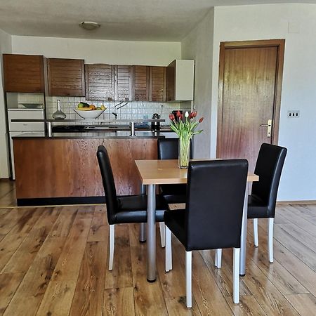 Apartmani Neva Makarska Kültér fotó